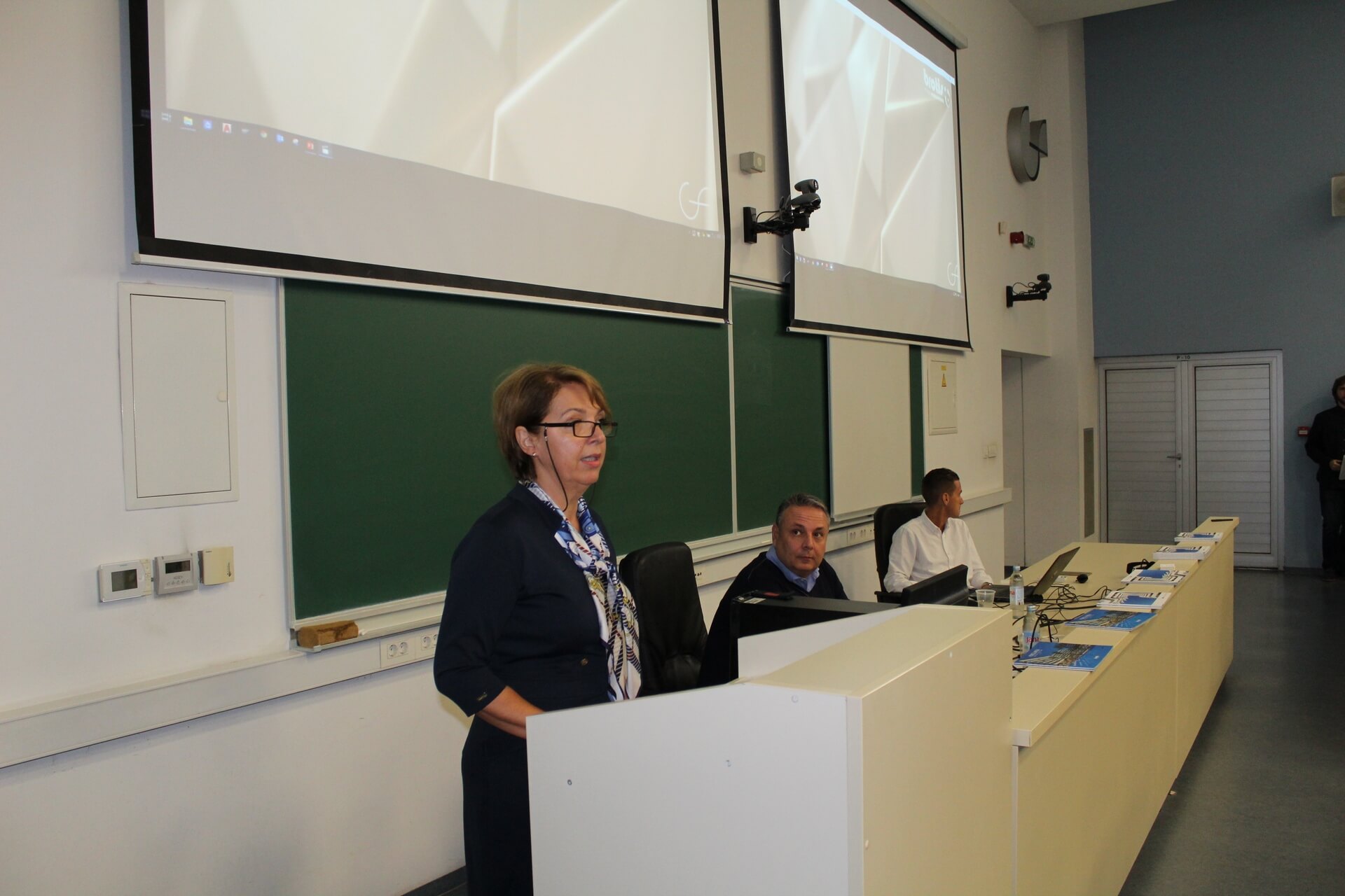 znanstveni sat porecelanosa 02