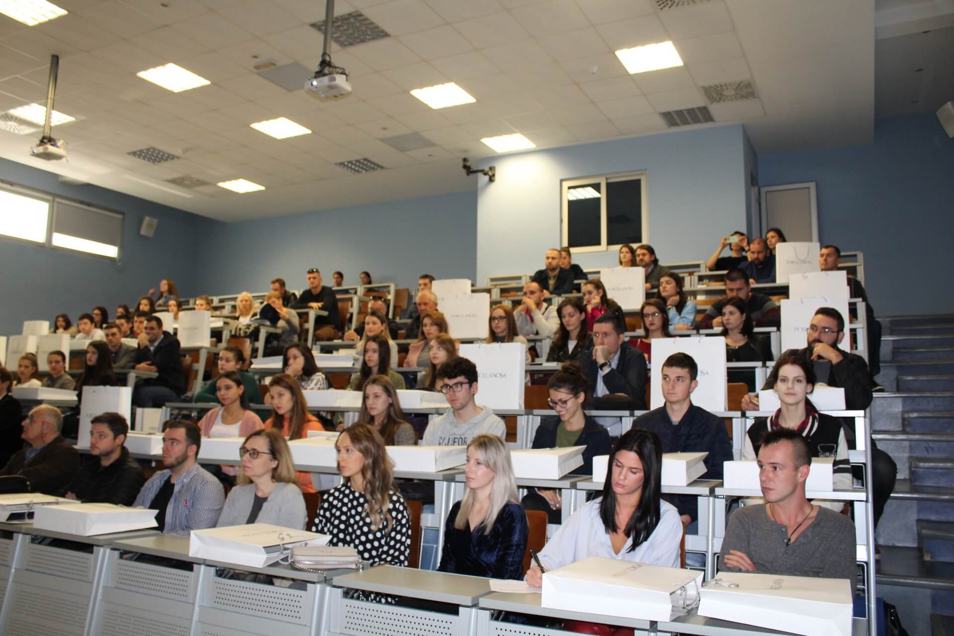 znanstveni sat porecelanosa 04