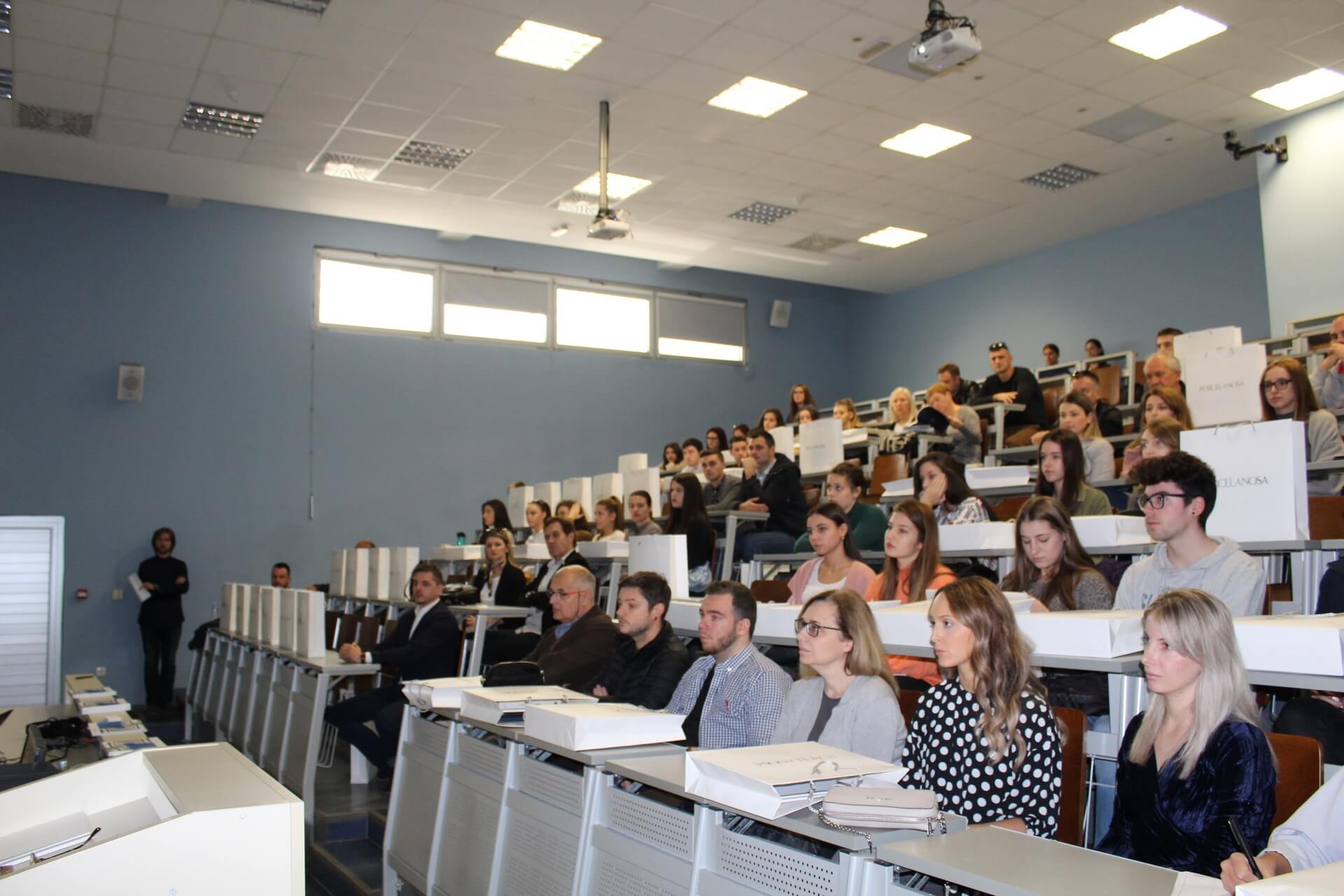 znanstveni sat porecelanosa 05